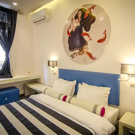 Otel Augustos 3*