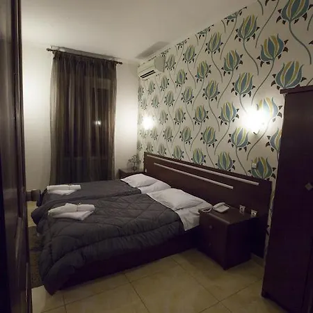 Otel Augustos